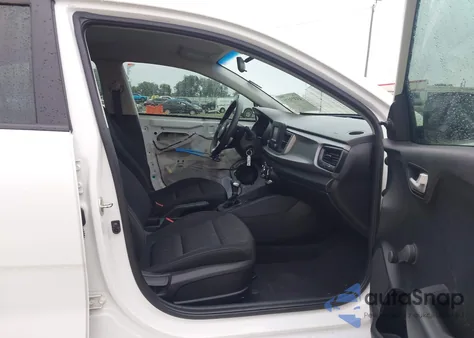 2018 Kia Rio Lx z USA, uszkodzony, nr VIN 3KPA24AB1JE066765